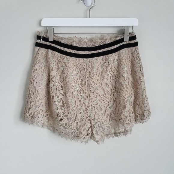 Free People | Tan Metallic Lace Shorts size 4 - Picture 5 of 5